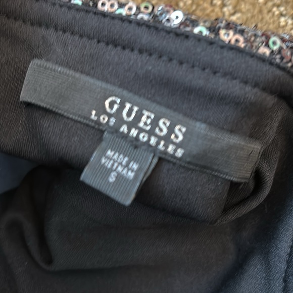 Guess sequin mini skirt - Picture 3 of 3